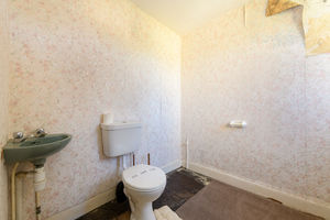Cloakroom- click for photo gallery